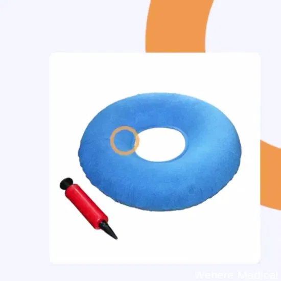 Cojín inflable médico del anillo del donut con el tratamiento de las hemorroides de la bomba de aire